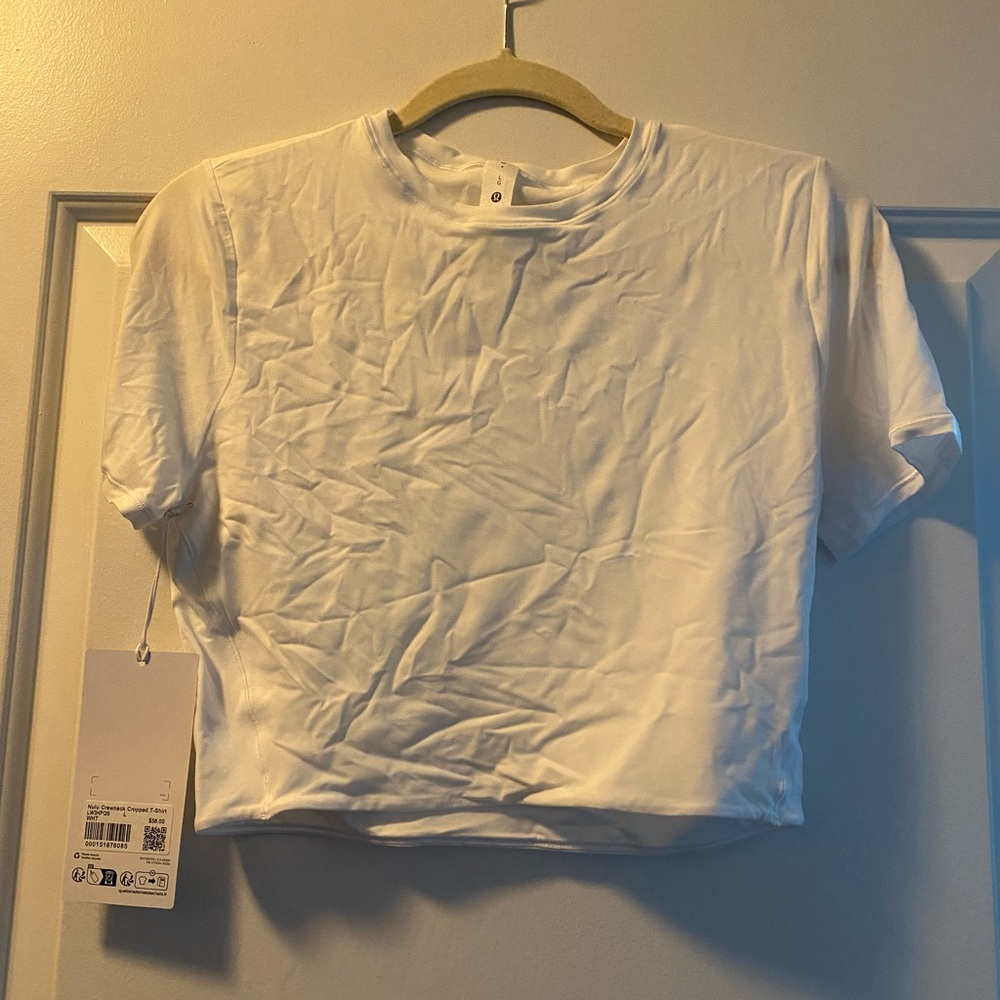 NWT Lululemon Wundermost Crewneck T-shirt